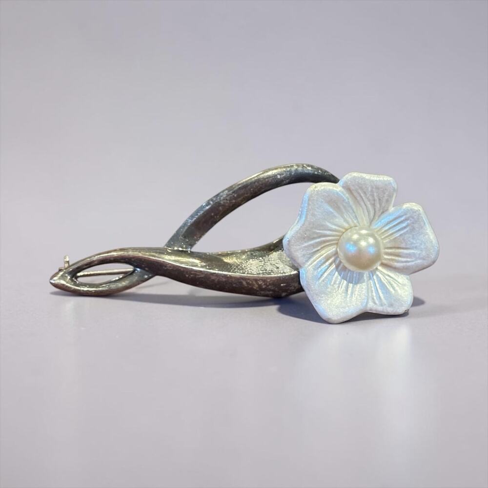 Iridescent Dogwood Flower Brooch Silver Tone Pearl Floral Pin 1950s